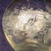 Chiseled glass decanter decoration foliage 50's vintage