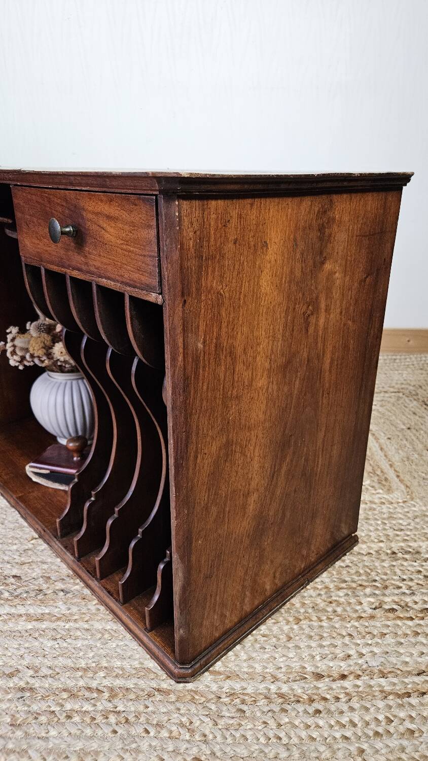 Vintage table sorting workbench