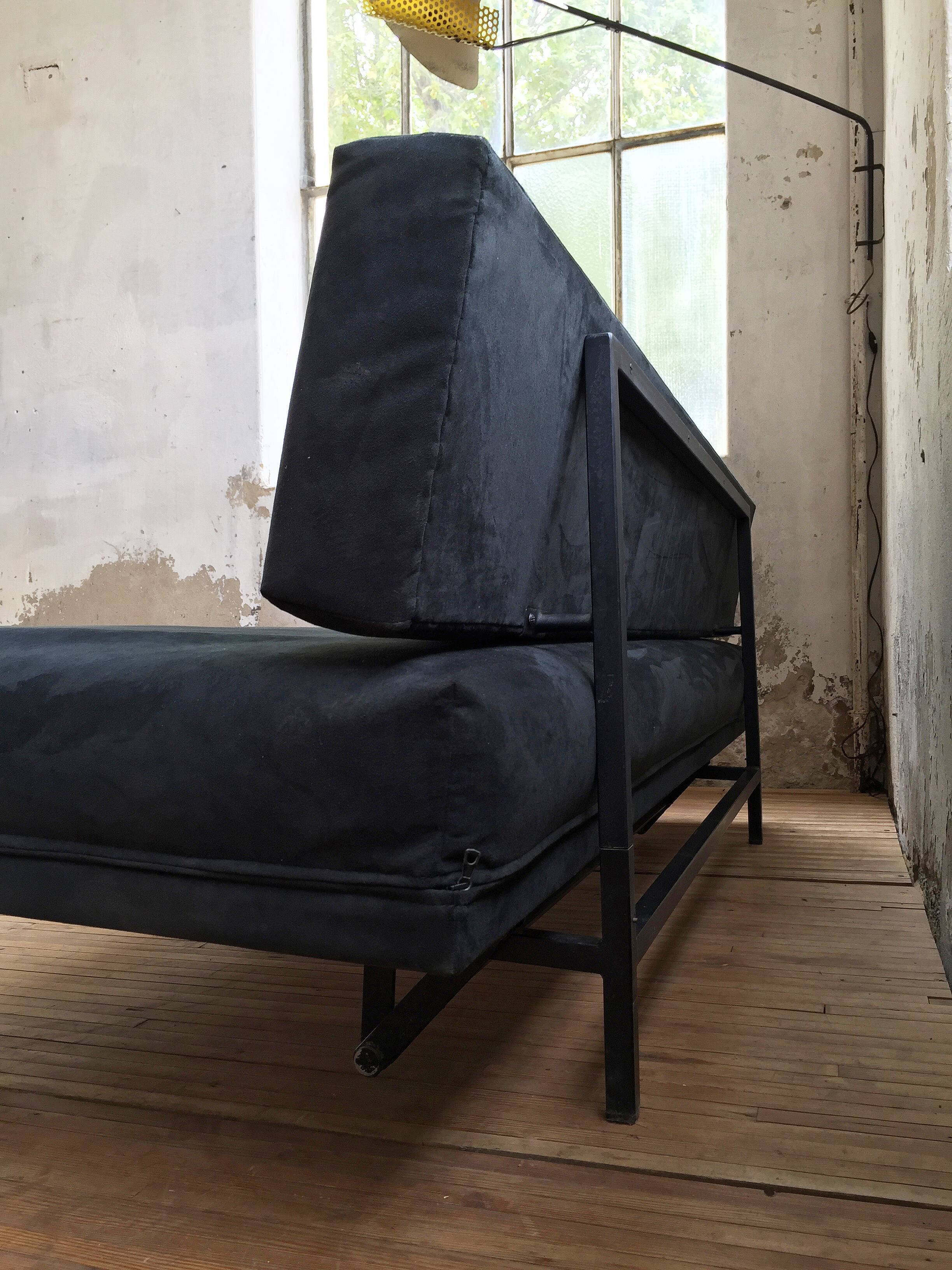 André Simard bench sofa for Airborne