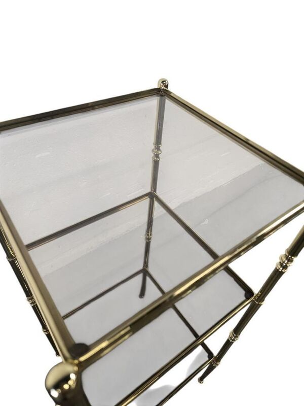 Étagère vintage 'dorée' / étagère sur pied avec verre fumé