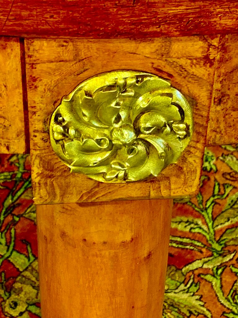 Oval table Art Deco period 1925, magnifying glass of Elm