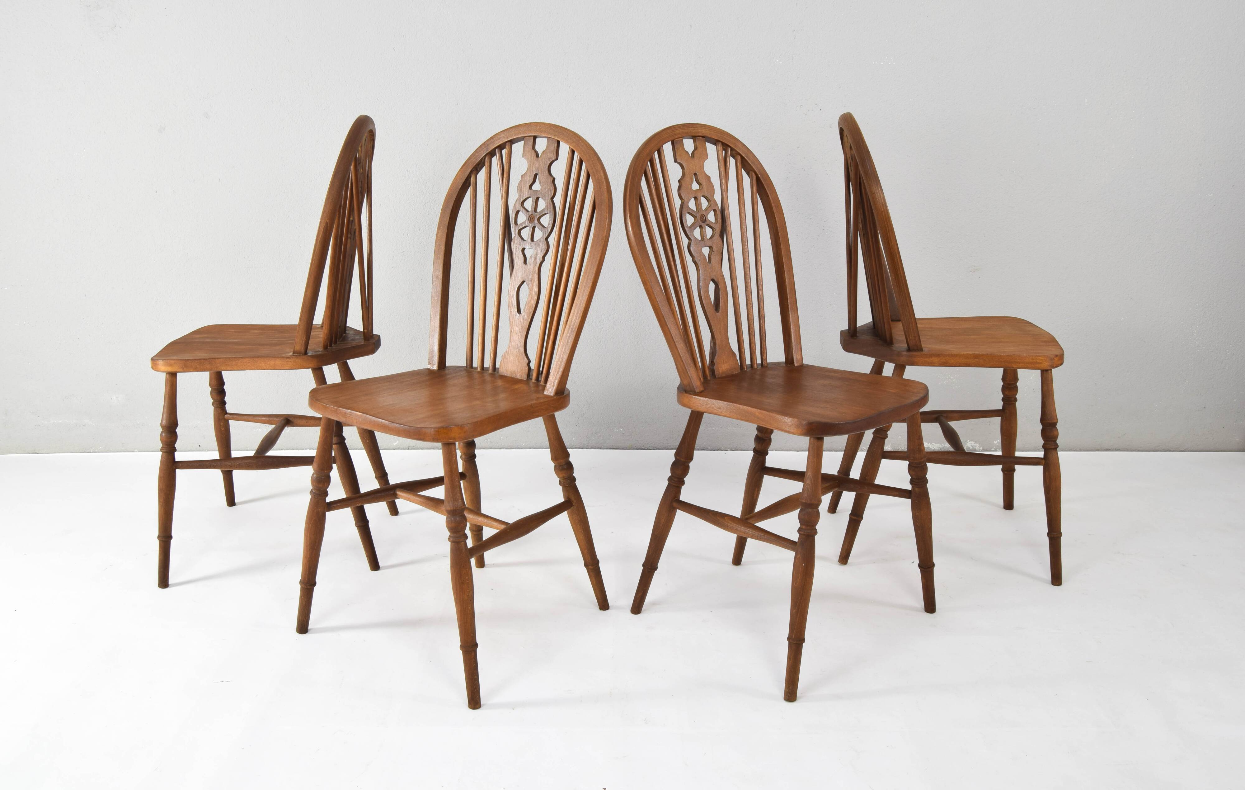 Windsor Antique Early 20th English Victorian Dining Room Chairs, Set of fou