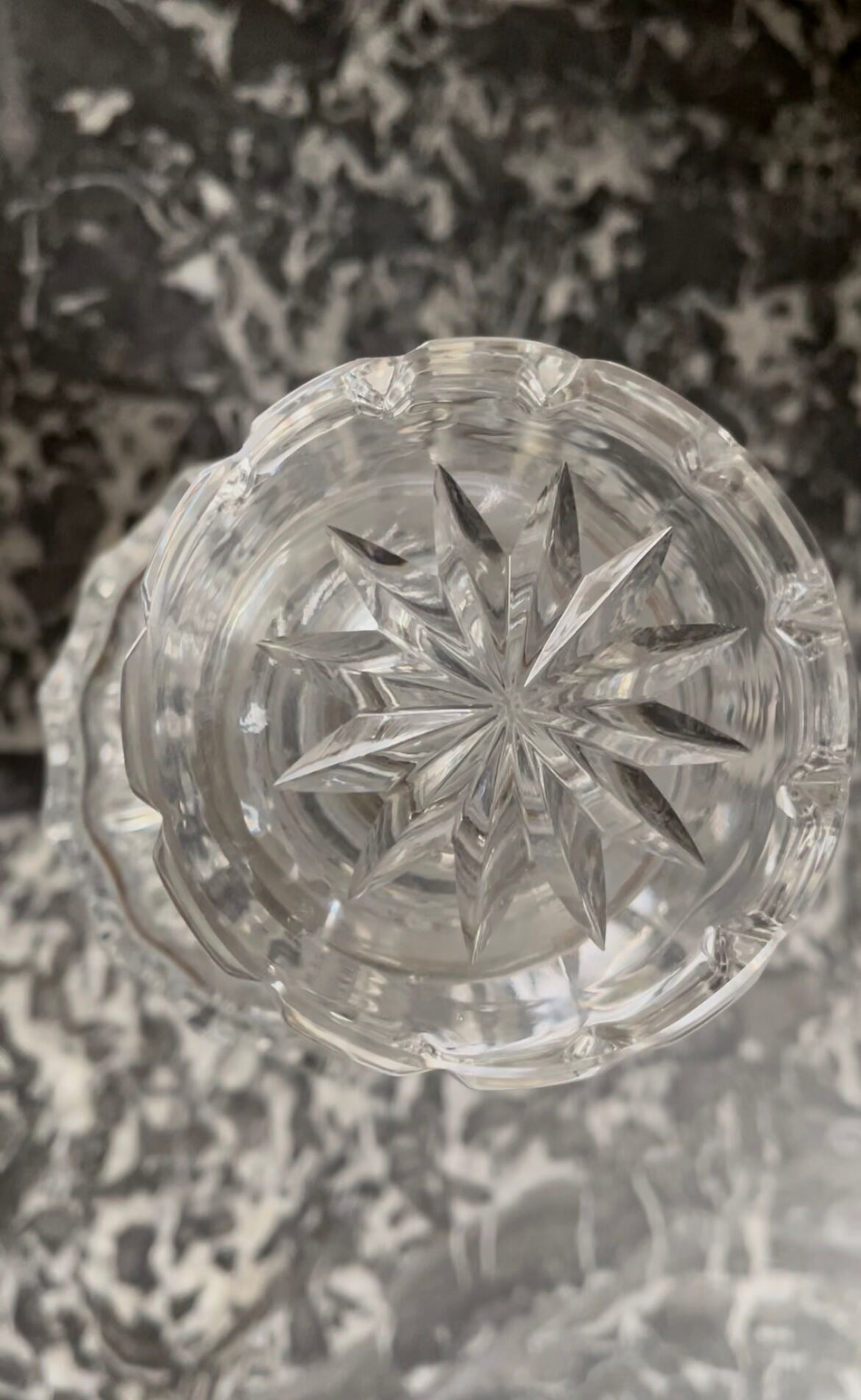 Carafon en cristal taillé H21