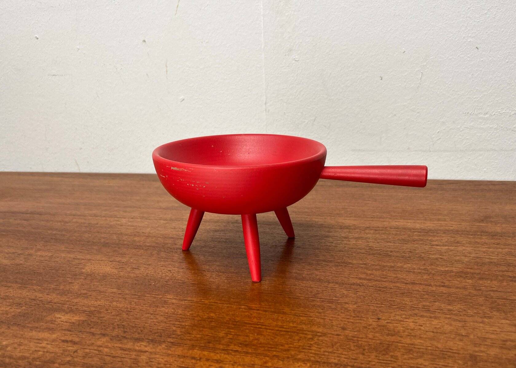Mid-Century Modern Red Tripod Bowl in Wood from Paavo Asikainen, Finland, 1960s
