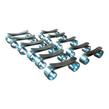 Set of 11 metal knife holders