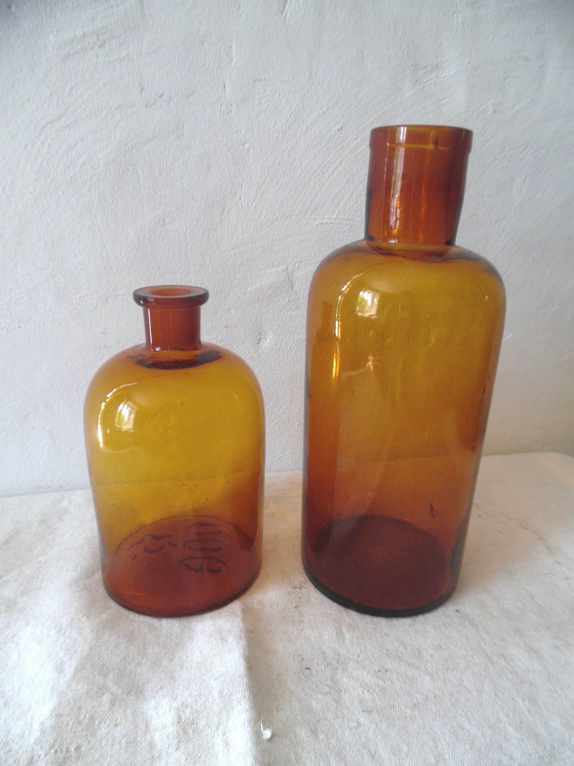 Duo of vials to pharmacy