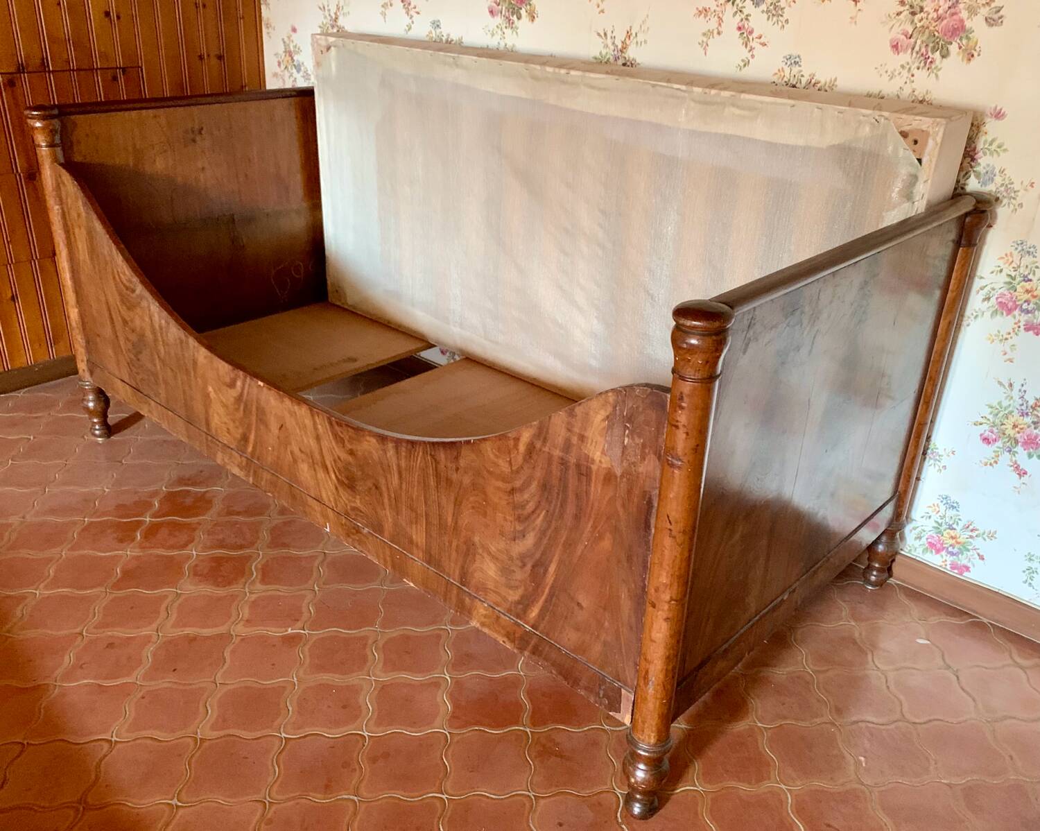 Antique Louis Philippe style sleigh bed in solid mahogany