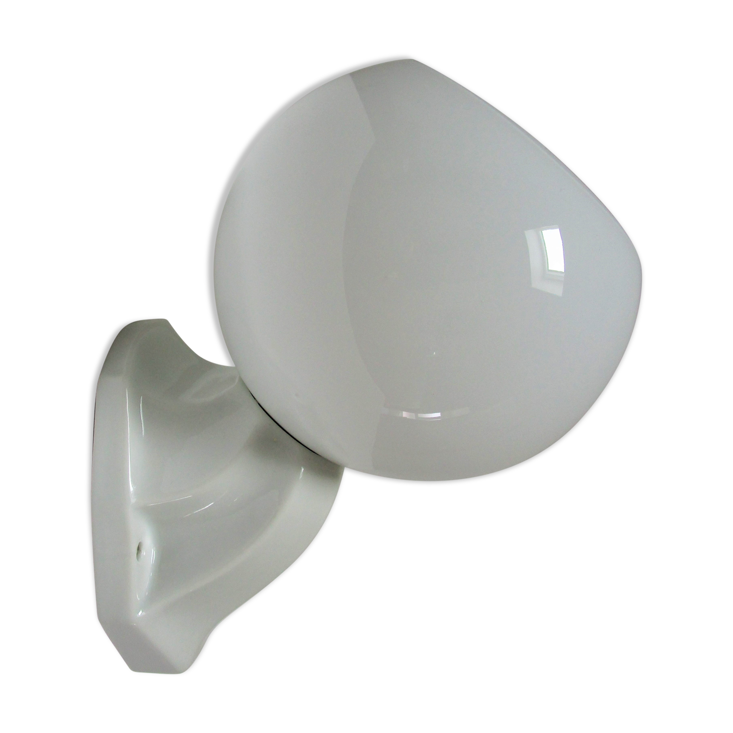 Vintage opaline porcelain wall lamp art deco style
