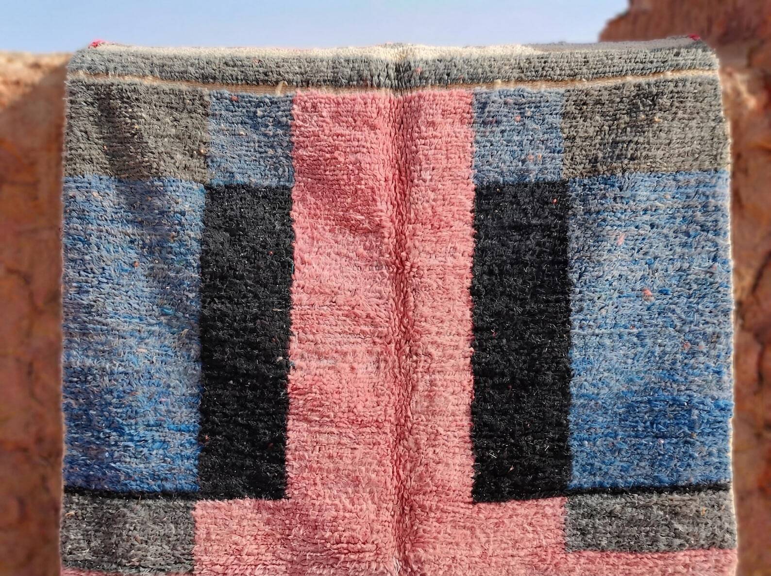 Handmade Berber rug in wool 200cm×300cm