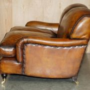 Howard & Son restored leather canapé, width 145 cm