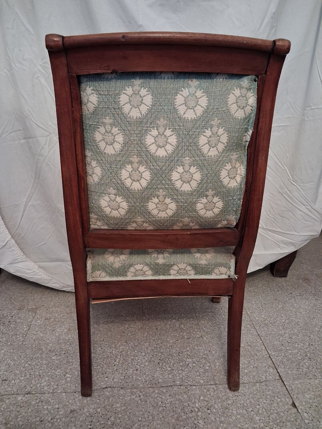 Cross-back armchair in Directoire style