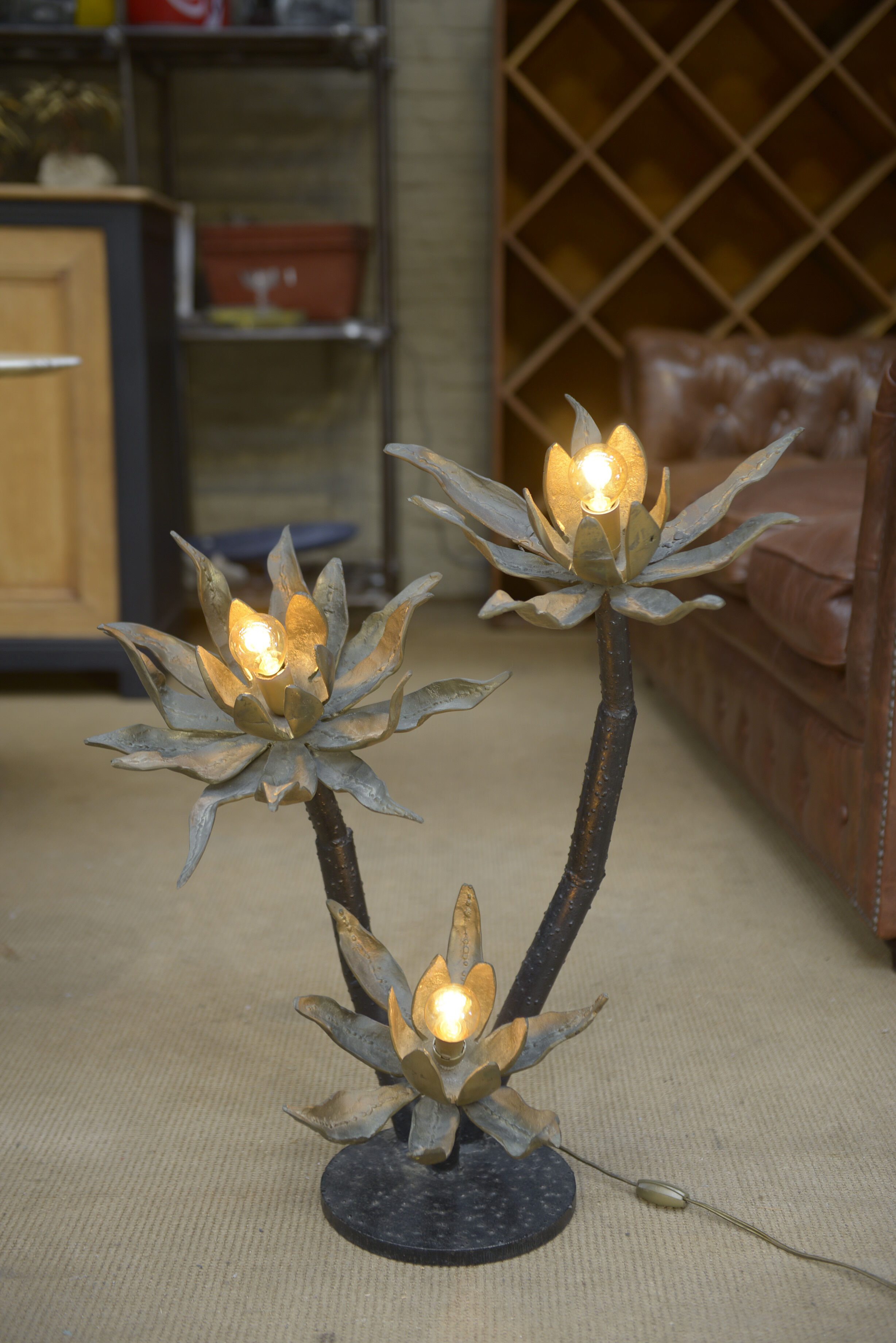 Bronze lamp with 3 Flowers 1960