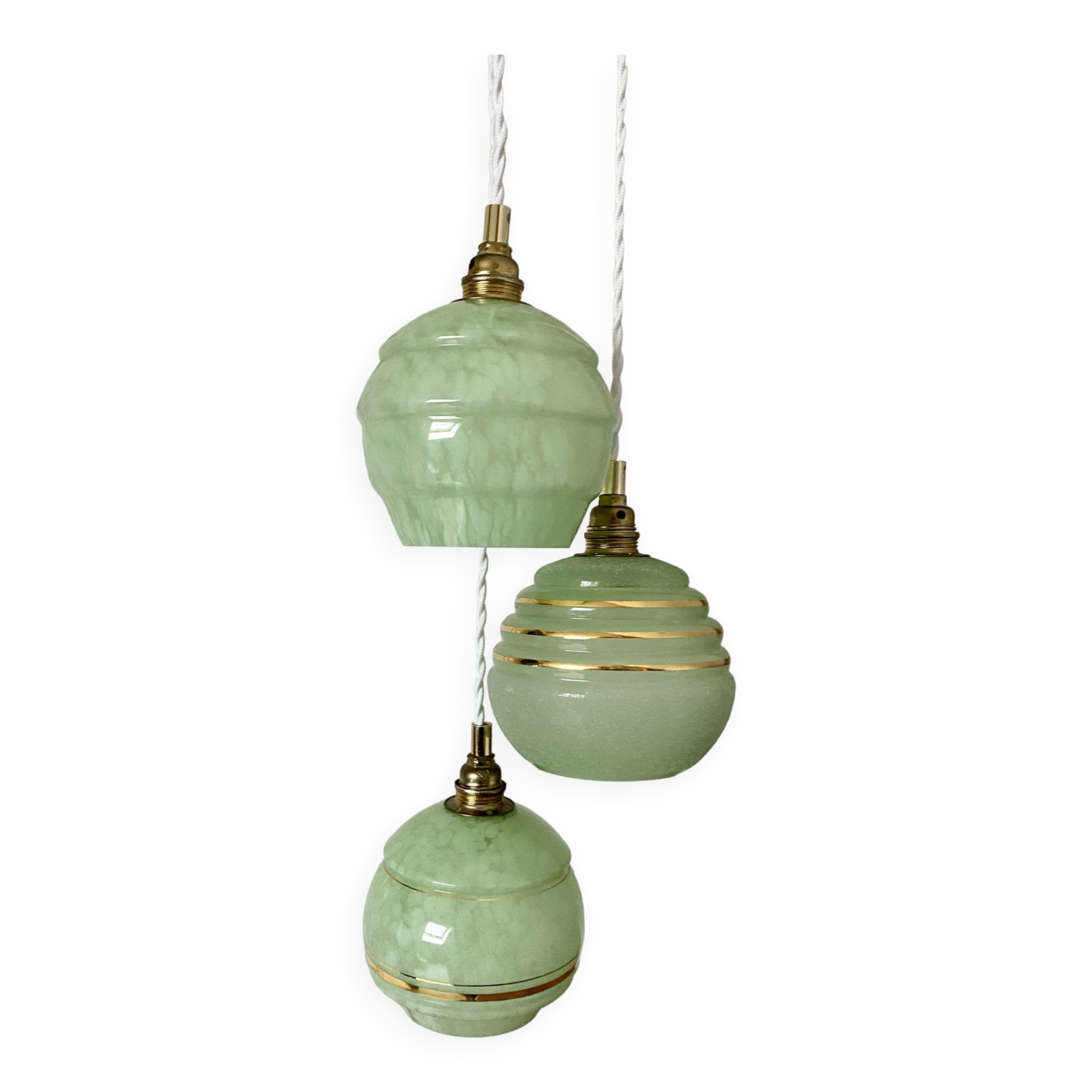 Suspension triple globes vintage art déco en verre vert et doré