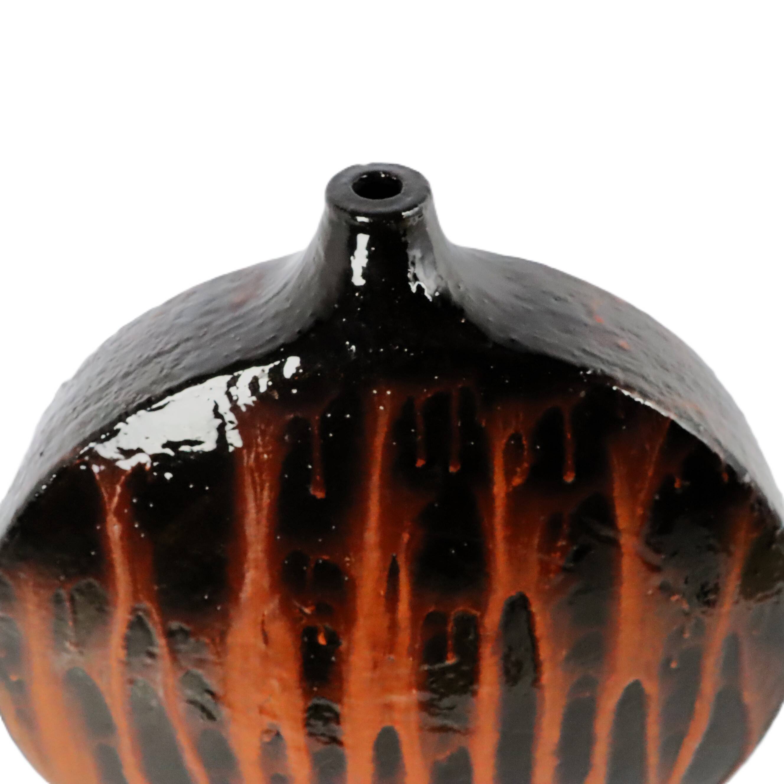 Lenticular vase in the style of Juliette Derel 1950