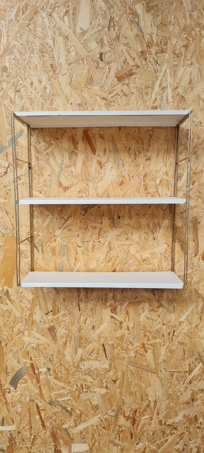 String shelf