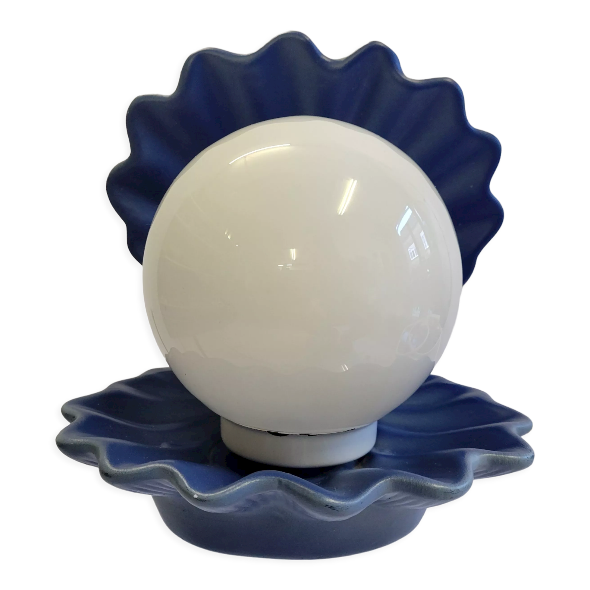 Shell lamp in blue and opaline ceramic
