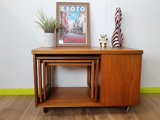 Extendable coffee table nest tables gigognes and beverage cabinet Mcintosh Tristor