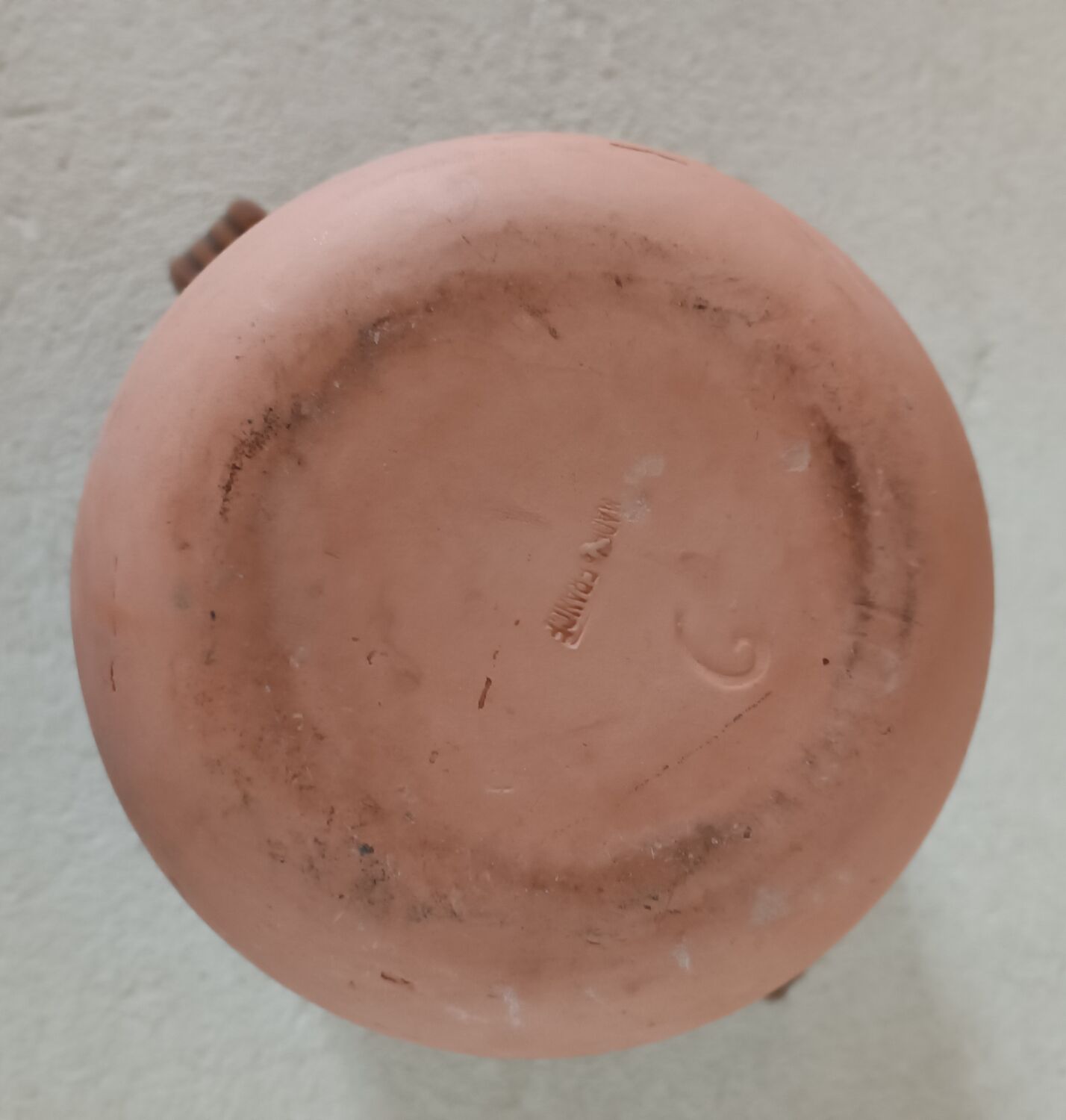 Terracotta pot cover Made in France
