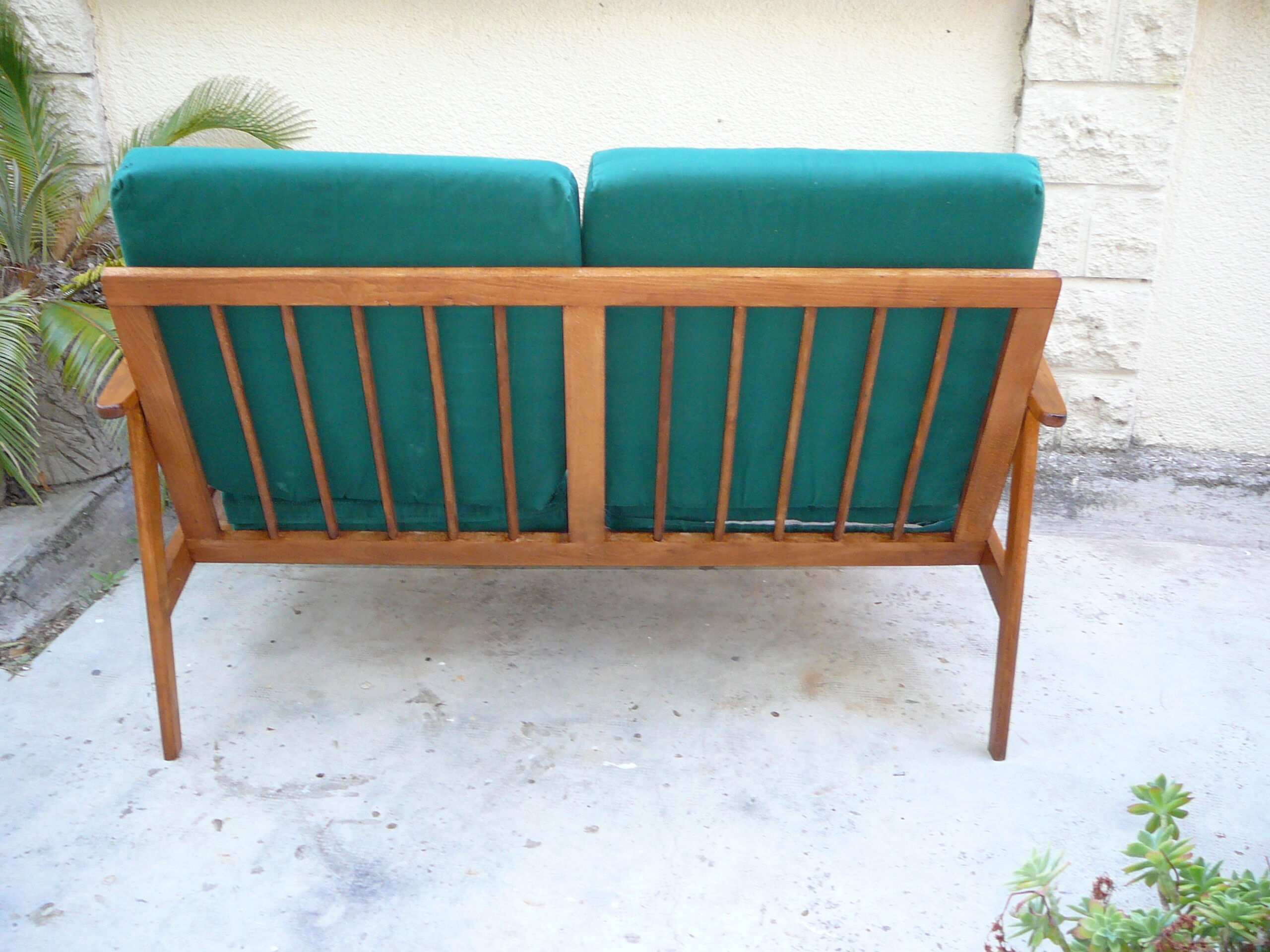 2-seater vintage Scandinavian design