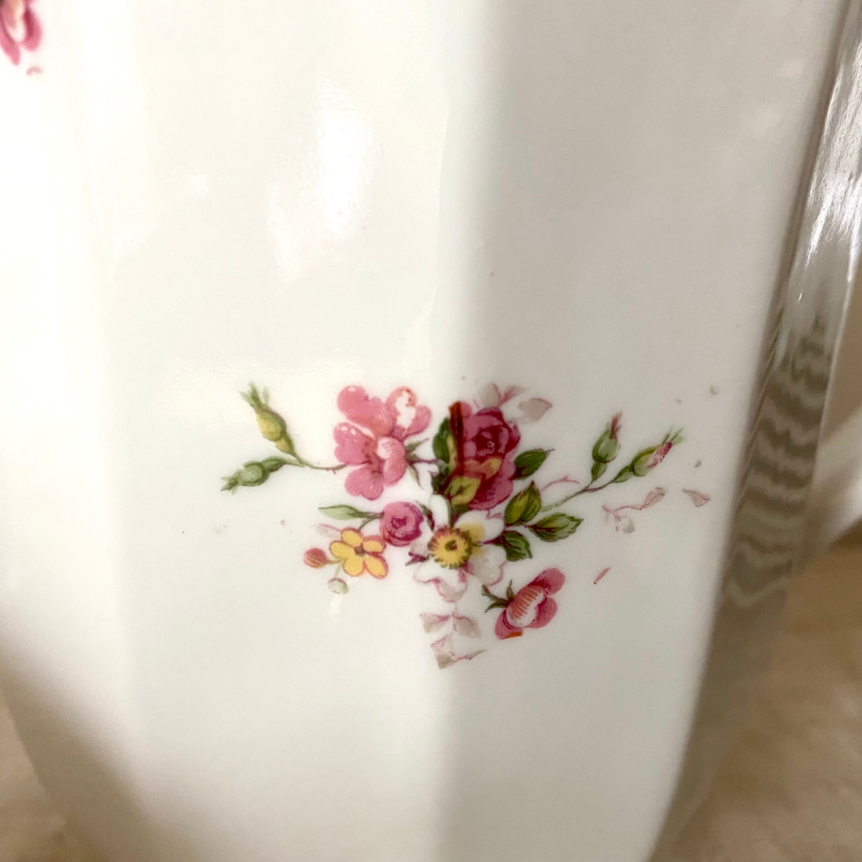 Antique tea set in Chauvigny porcelain