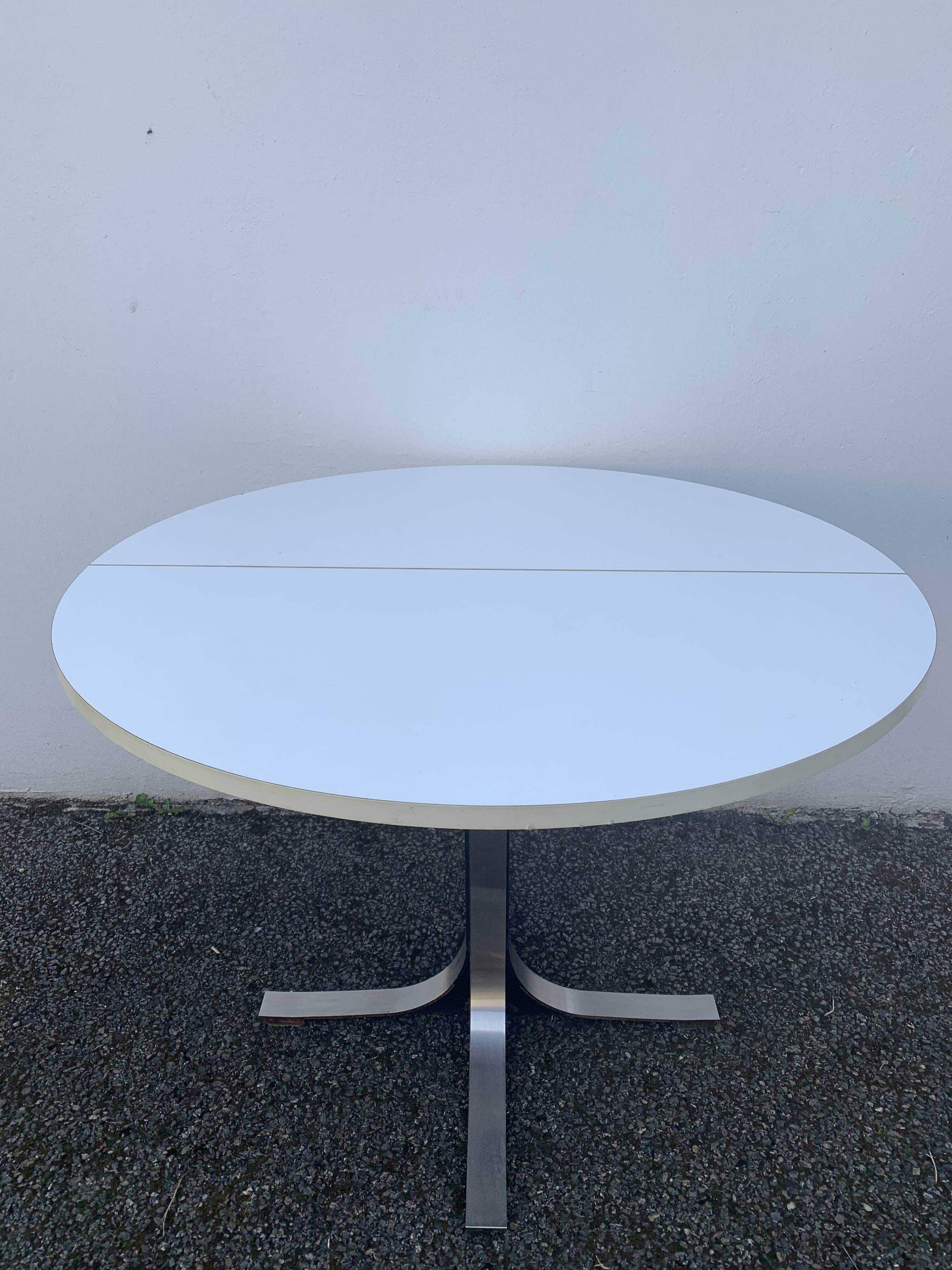 Tecno Osvaldo Borsani table 1970