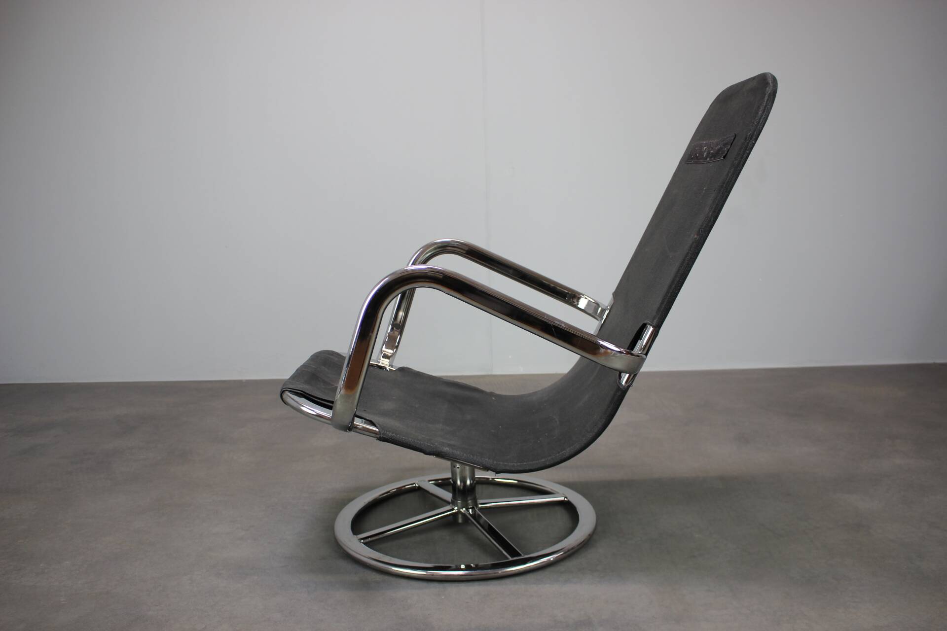 Fauteuil pivotant IKEA Smedsta par Ulf Quensel, années 1970