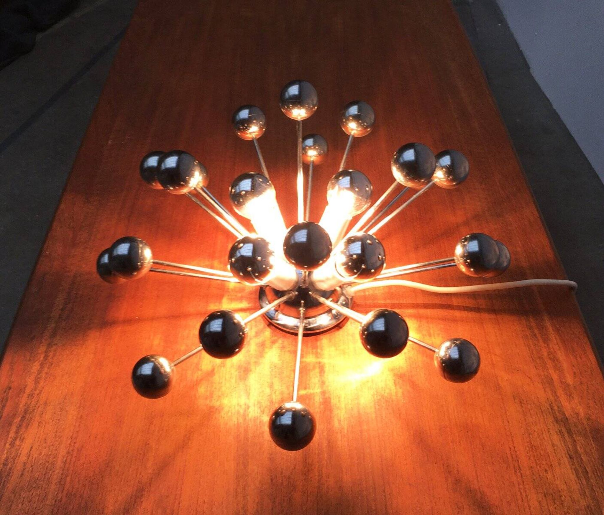 Lampe de table atomique allemande de l'âge spatial du milieu du siècle de Cosack