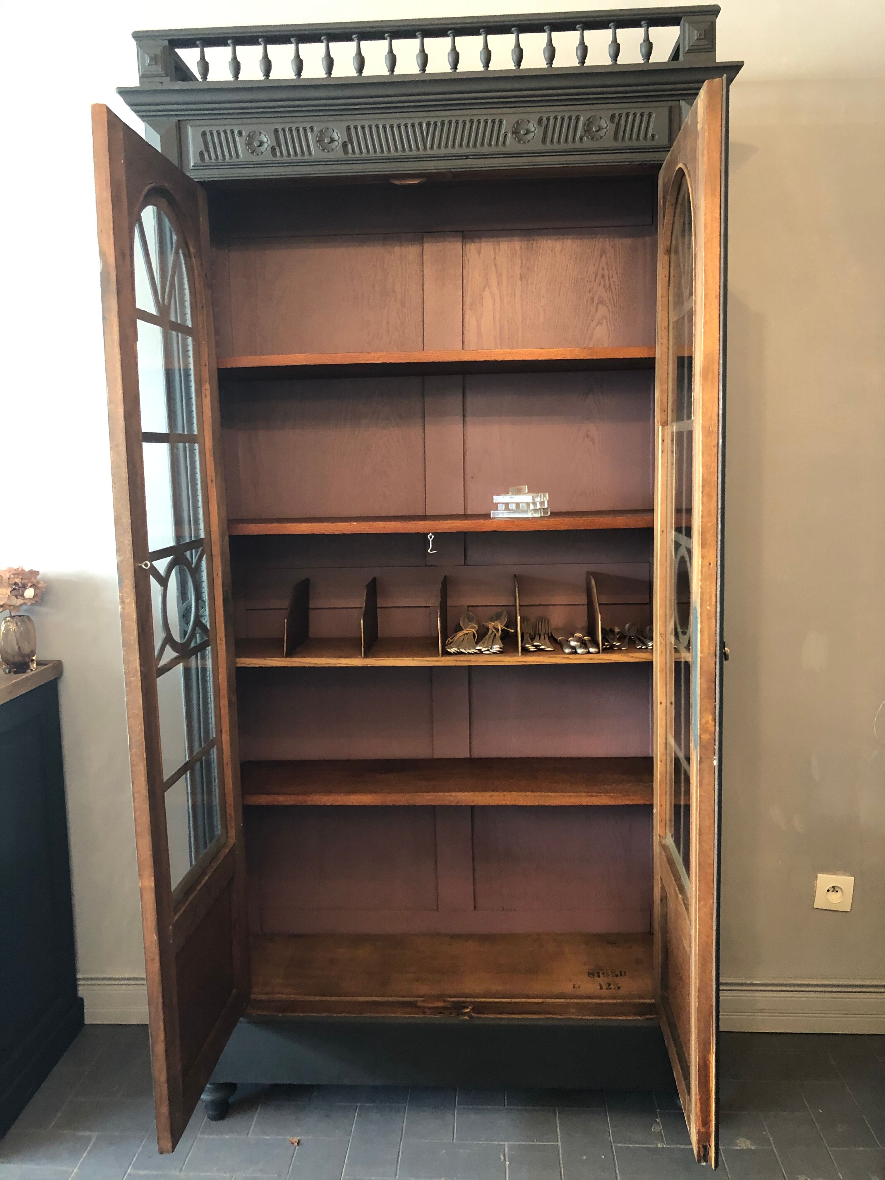 Glass-glazed arcades