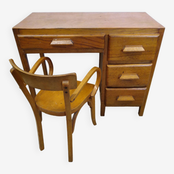 Children's desk with baumann chair