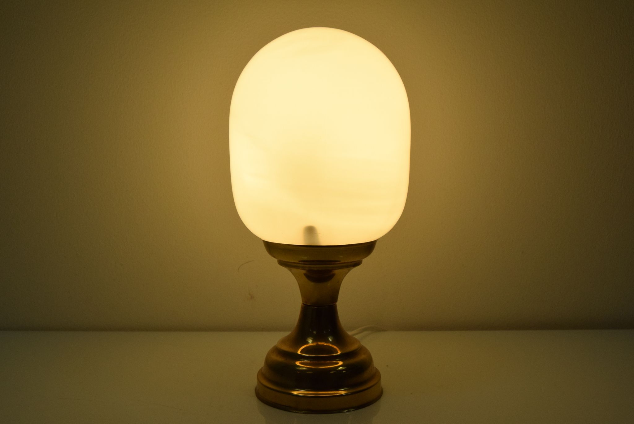 Lampe de table du milieu du siècle années 1970