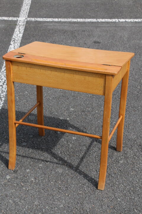 Child desk and Chair model Baumann