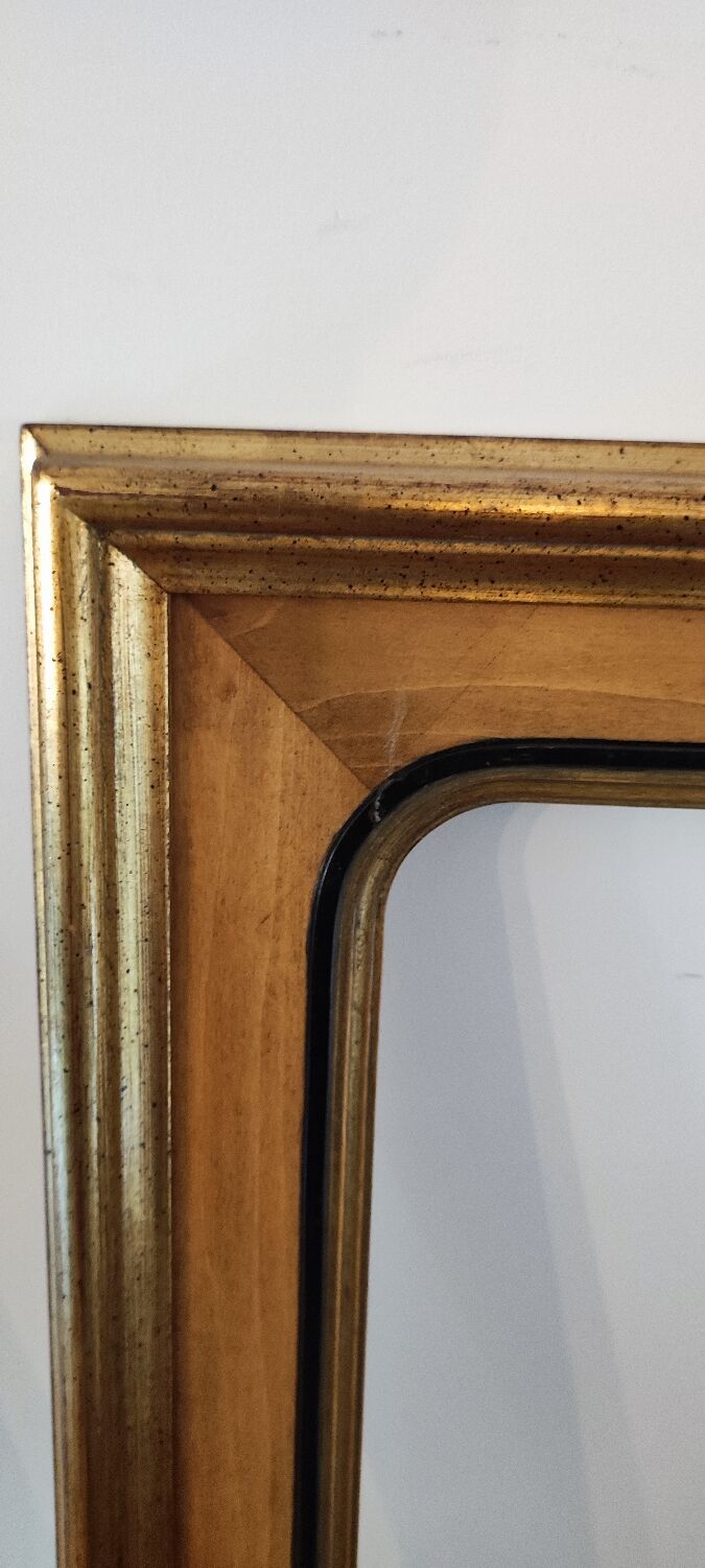 Pair of gilded wooden frames