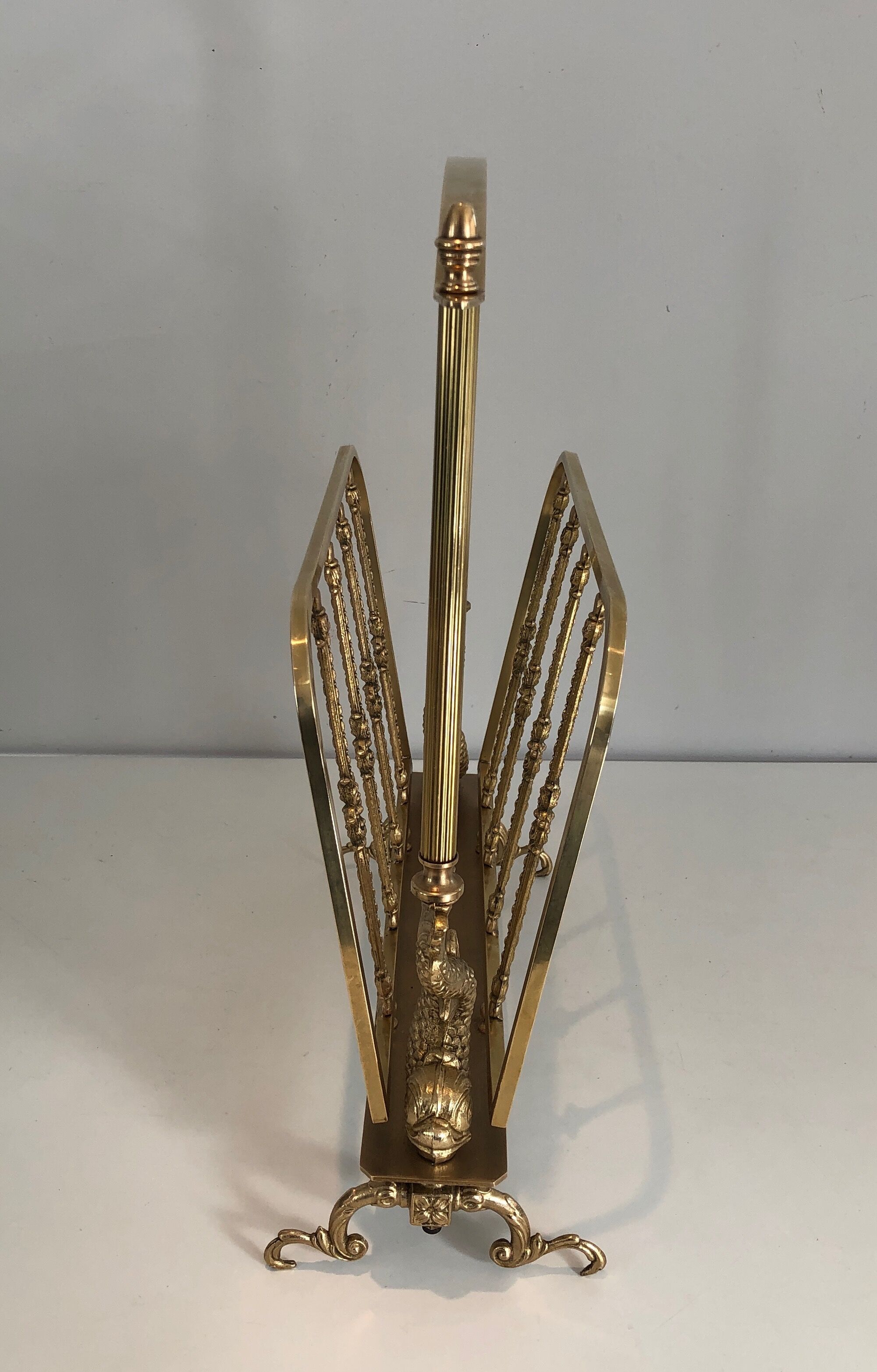 Porte-revues en laiton