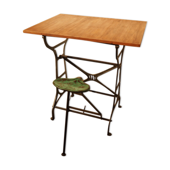 Ancienne table à dessin EPDI