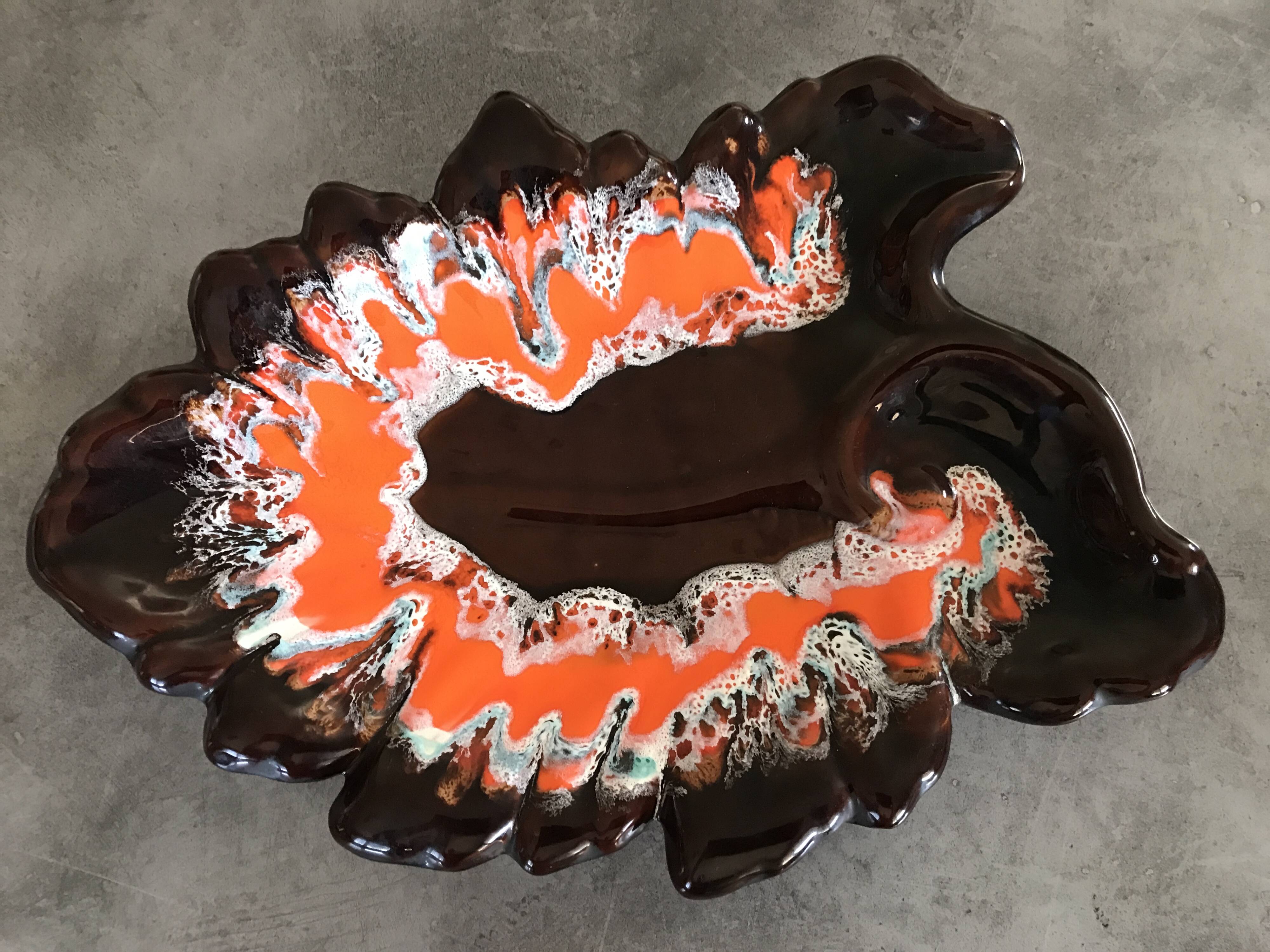 Ceramic center dish from vallauris leaf shape 42 cm