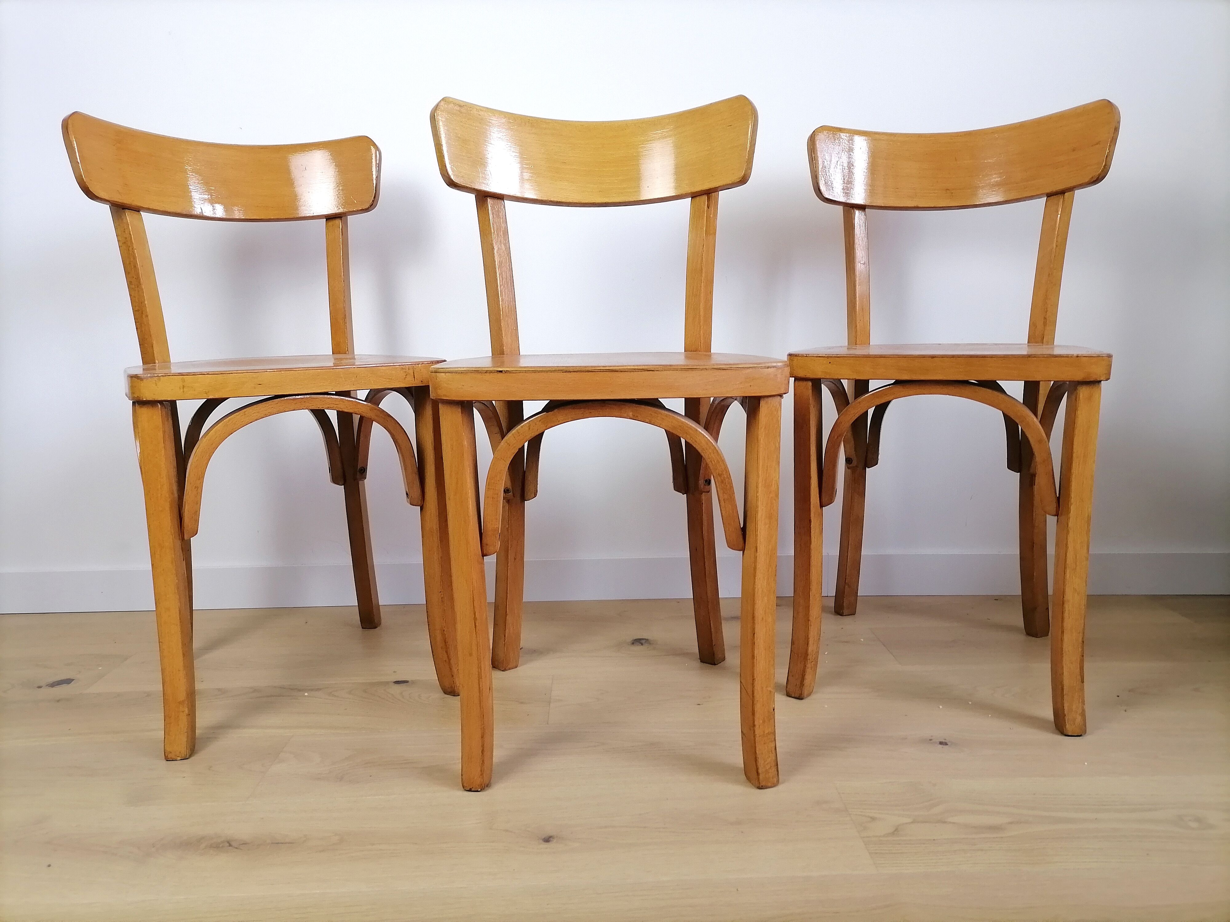 Vintage bistro chair suite