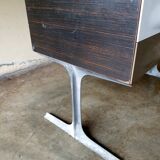 Commode double face à corps quadrangulaire de Raymond Loewy