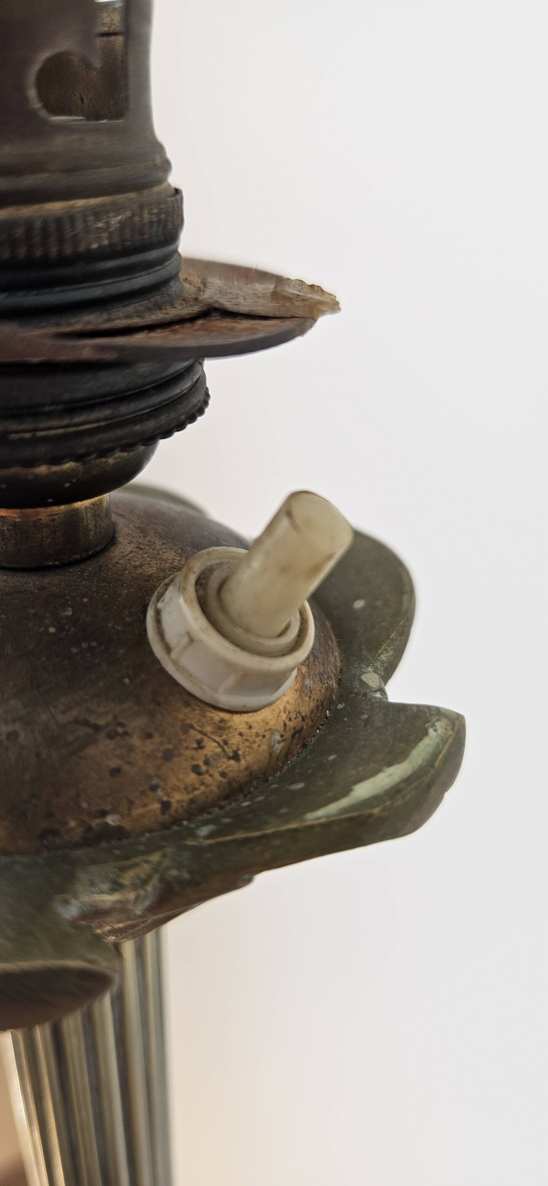 Tripod floor lamp base