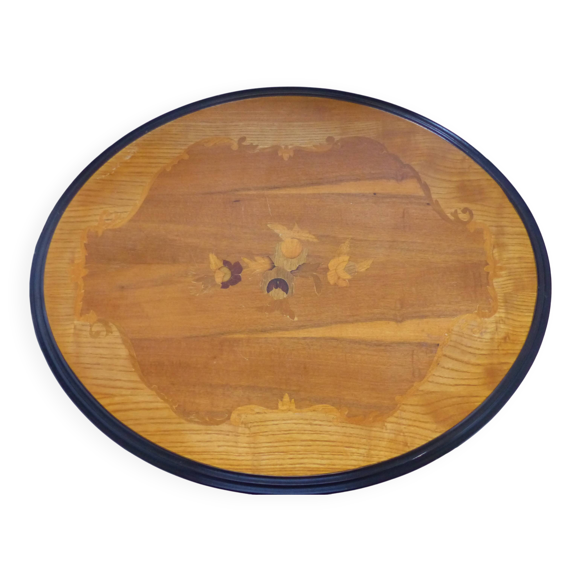 Oval pedestal table