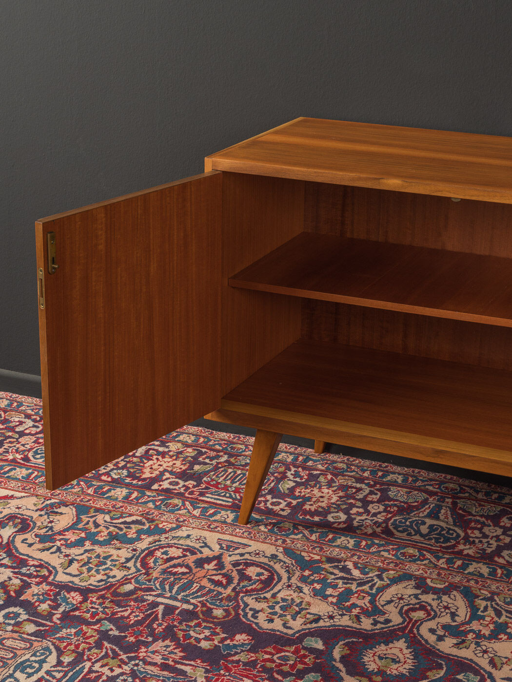 1950s dresser
