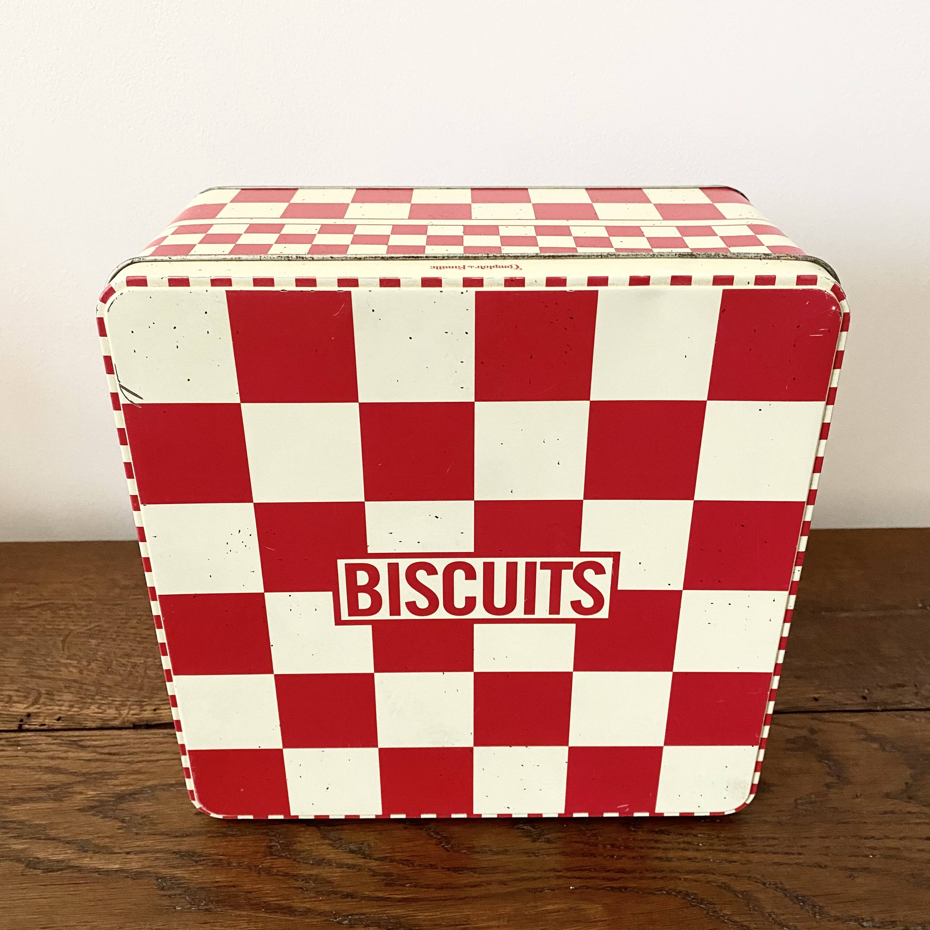 Metal cookie box (family counter)