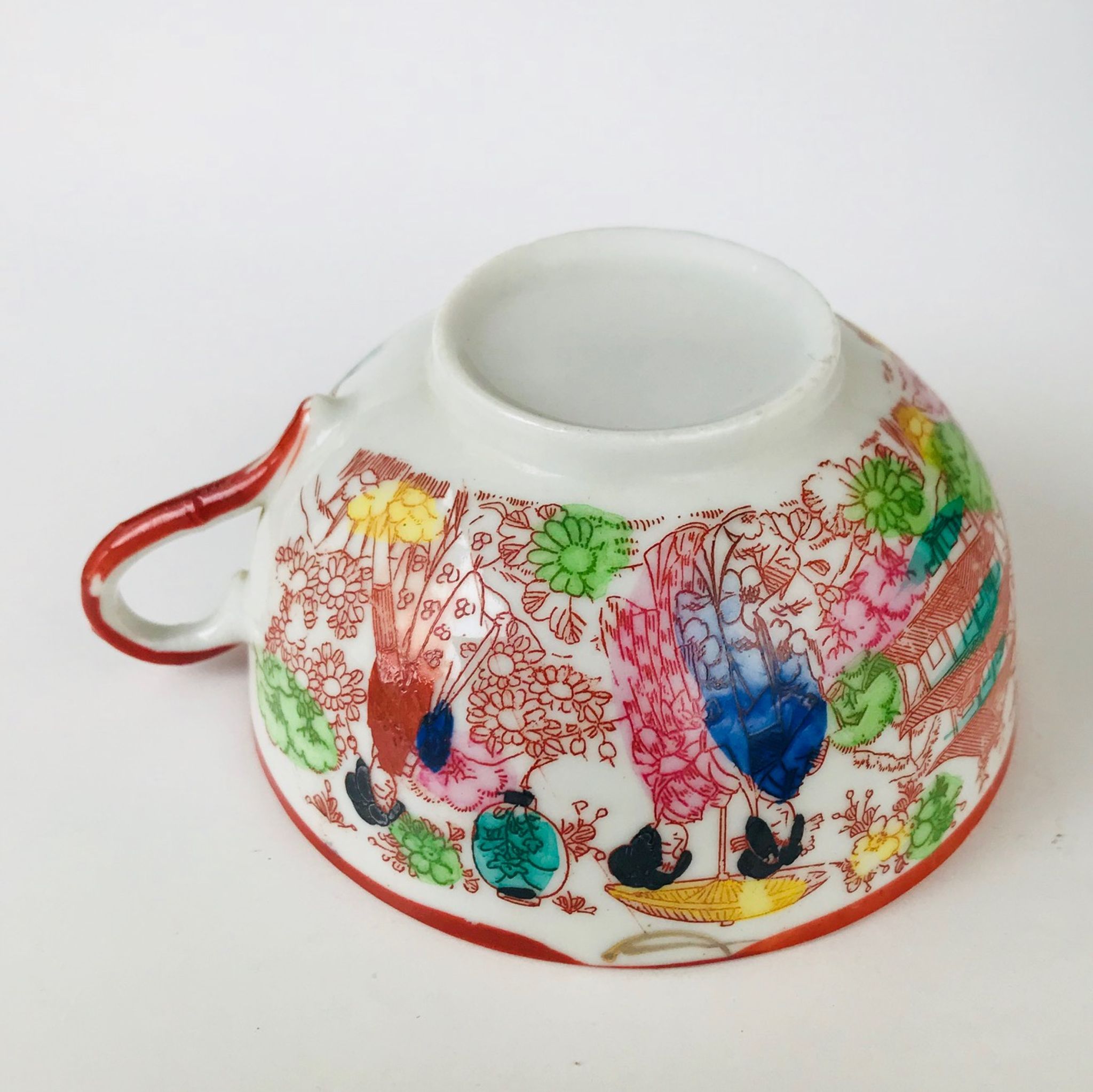 Japanese porcelain tea service at the end of the 19th century