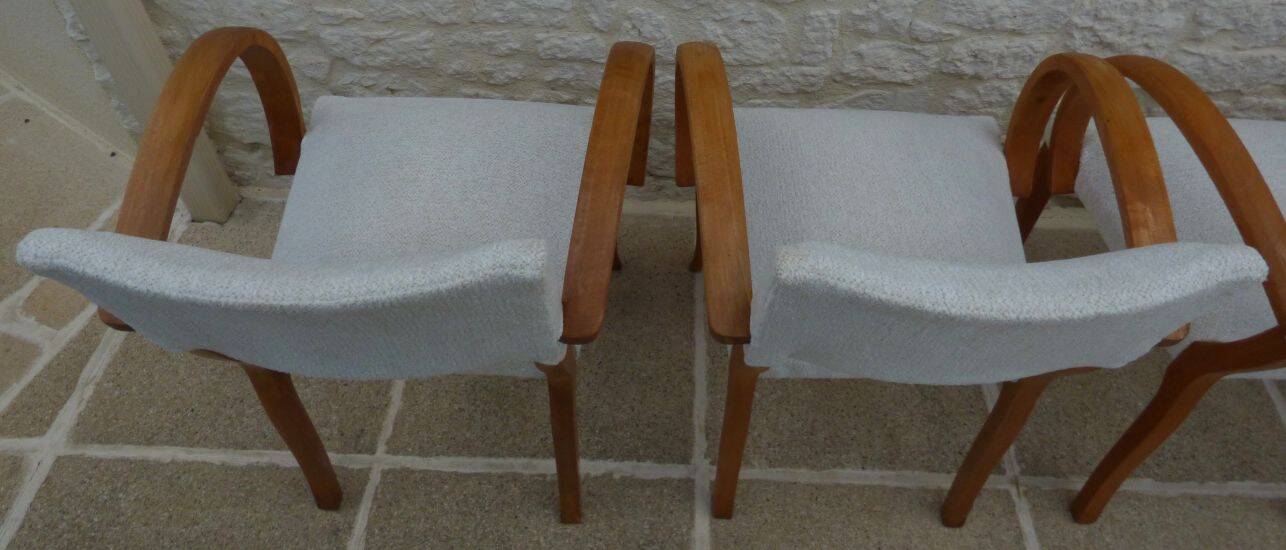 Chic 1950s bridge chairs in solid wood, white and beige, hand-stitched.