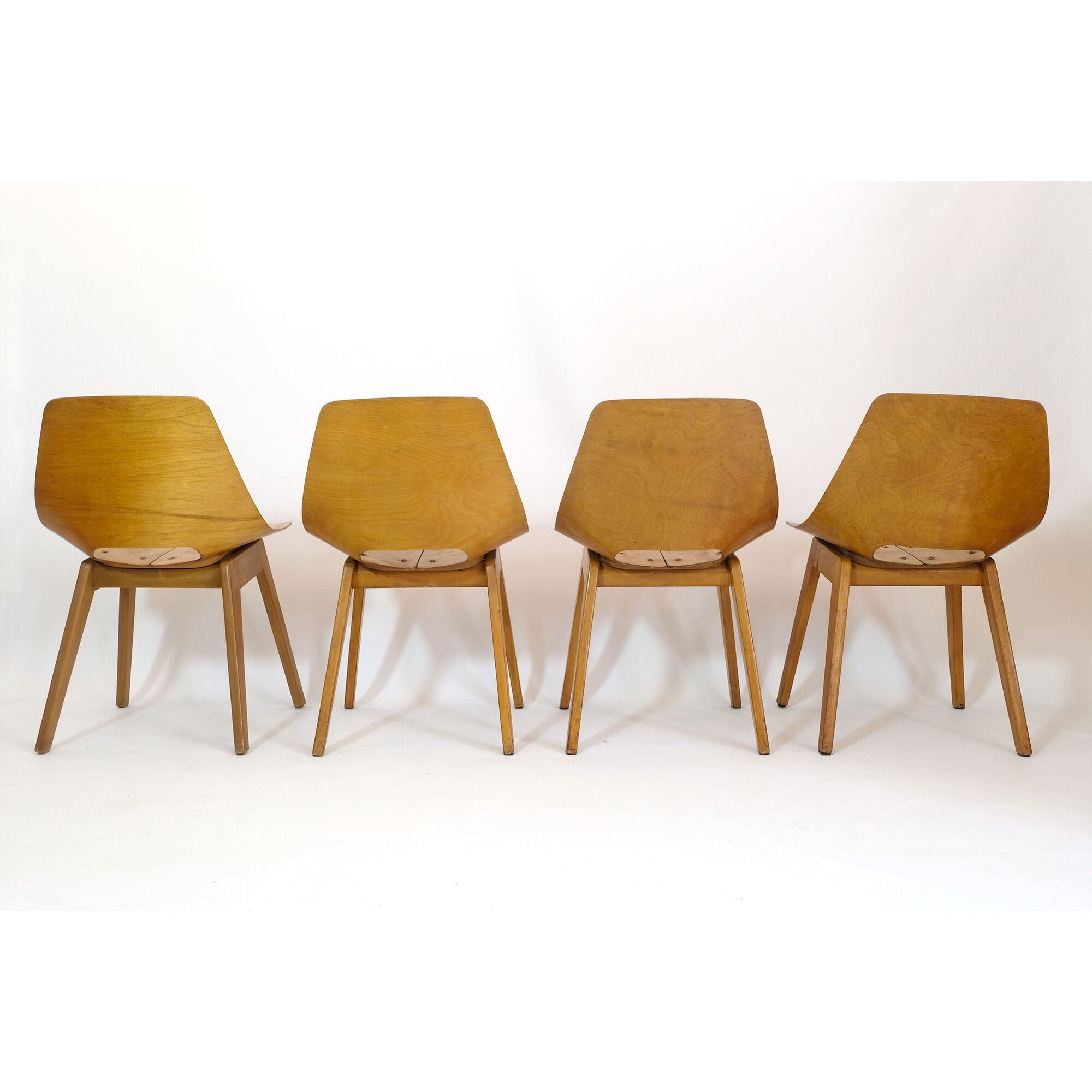 Set of 4 barrel chairs, wooden base, Pierre Guariche, Steiner, 1950s.