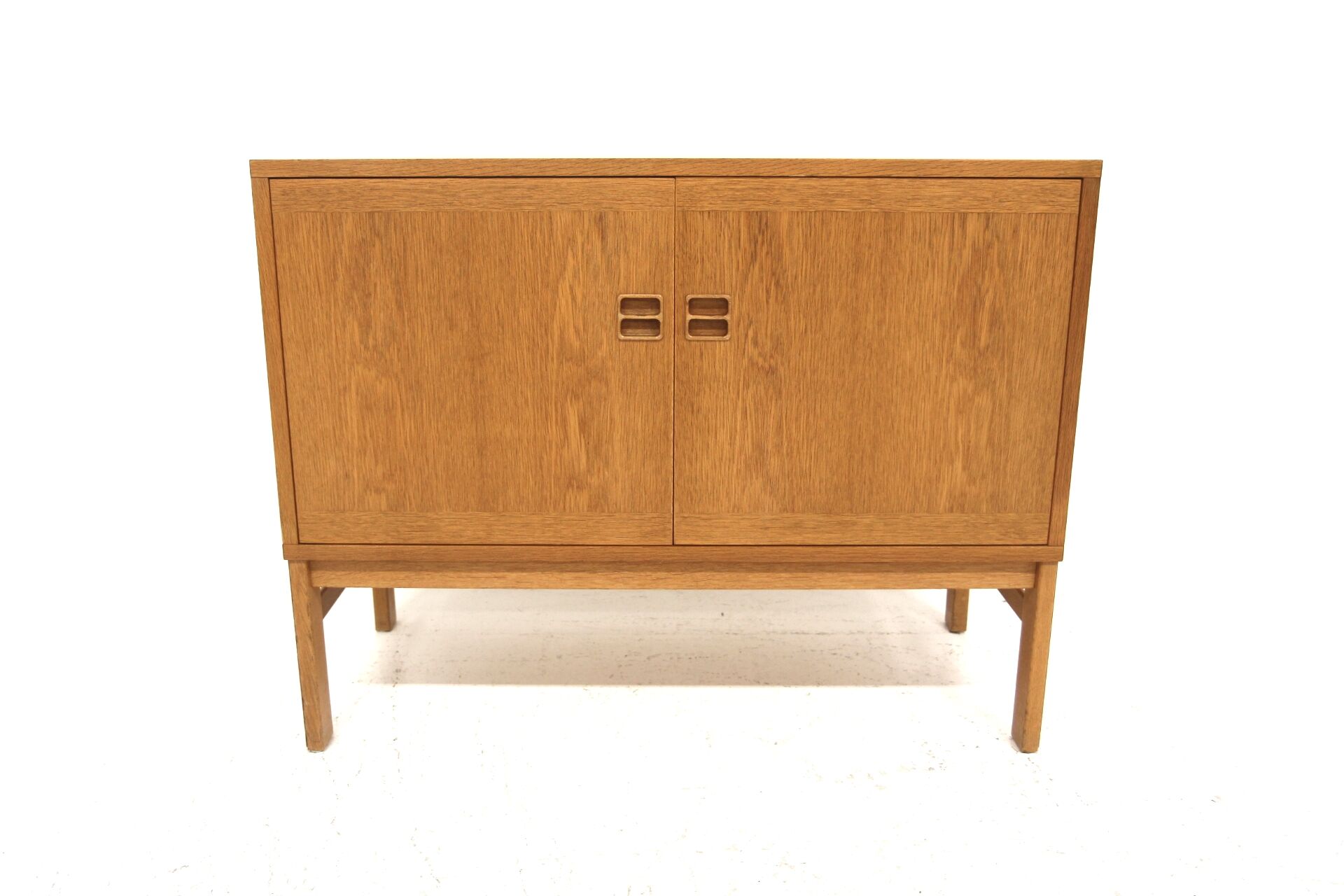 Commode scandinave en chêne, Suède, 1960