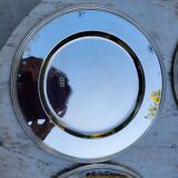 5 assiettes de présentation en métal argenté