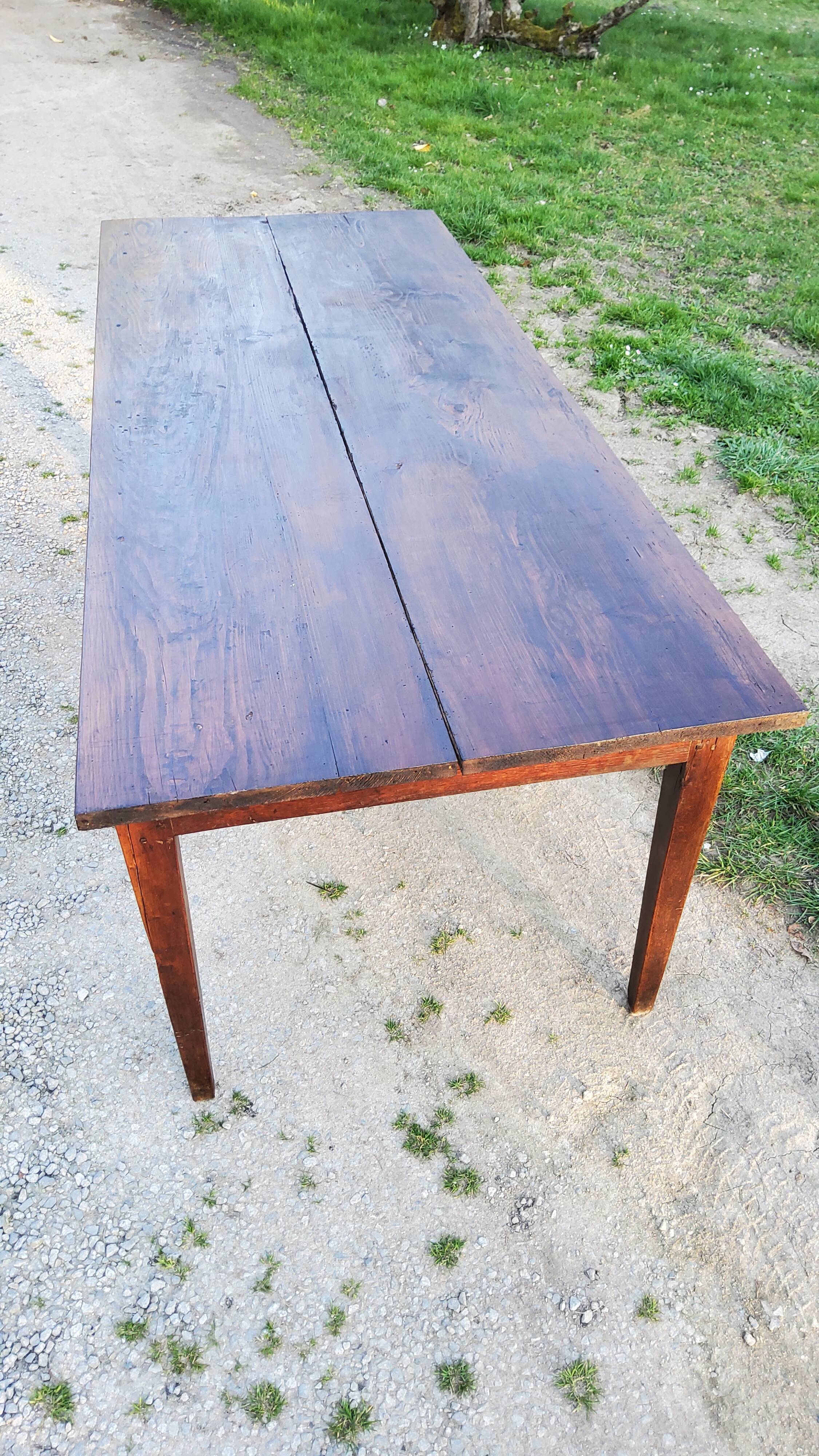 Farmhouse table XIXth century 196cm spindle feet