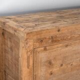 Ancien buffet en bois à trois portes (vers 1920)