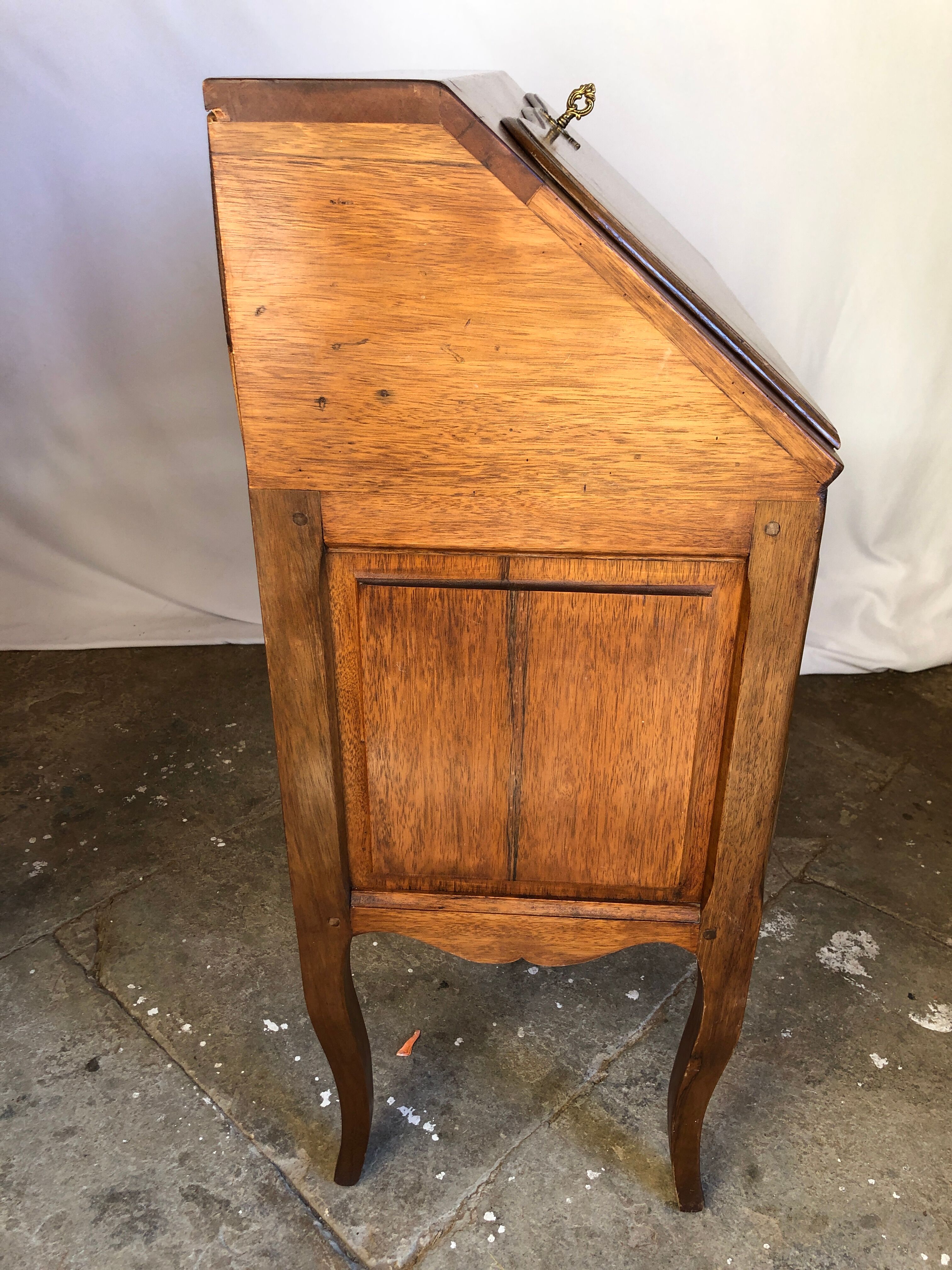 Louis XV donkey back desk in oak