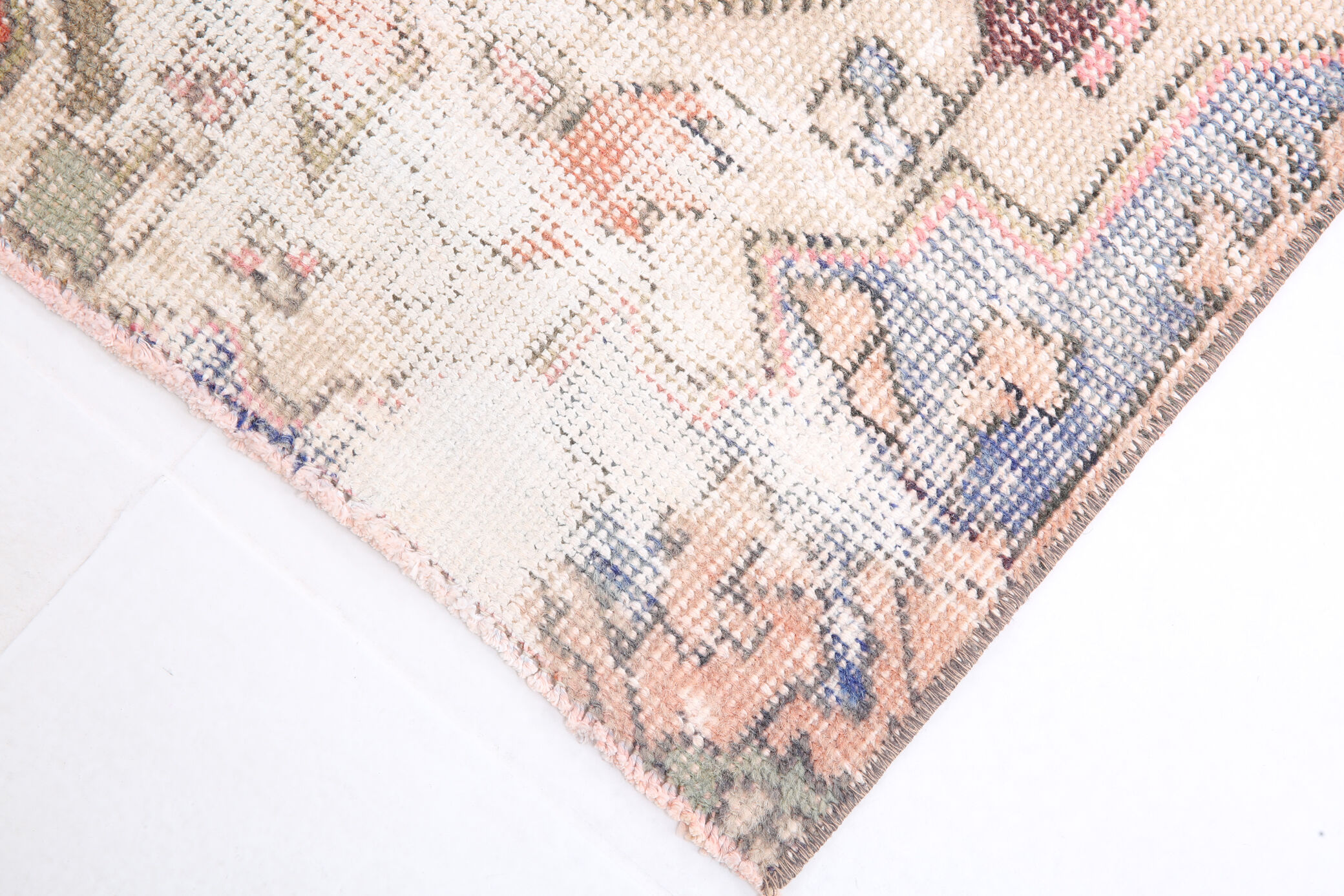 3x6 beige and red carpet rug